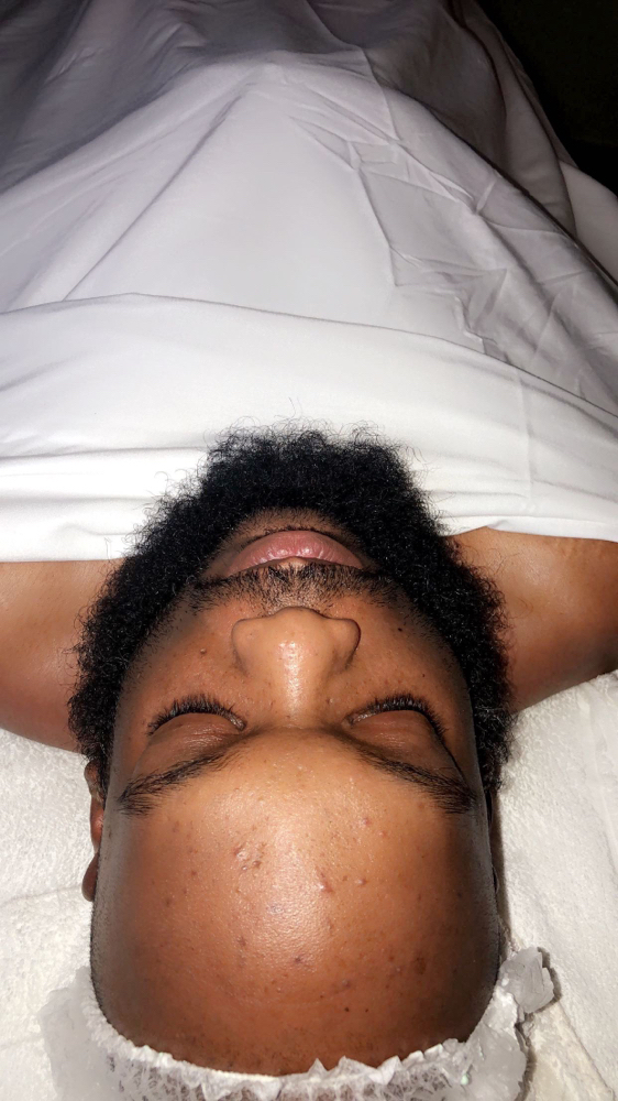 Gentlemens Facial