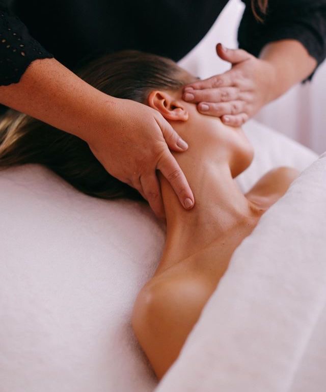 NECK AND SHOULDER MASSAGE