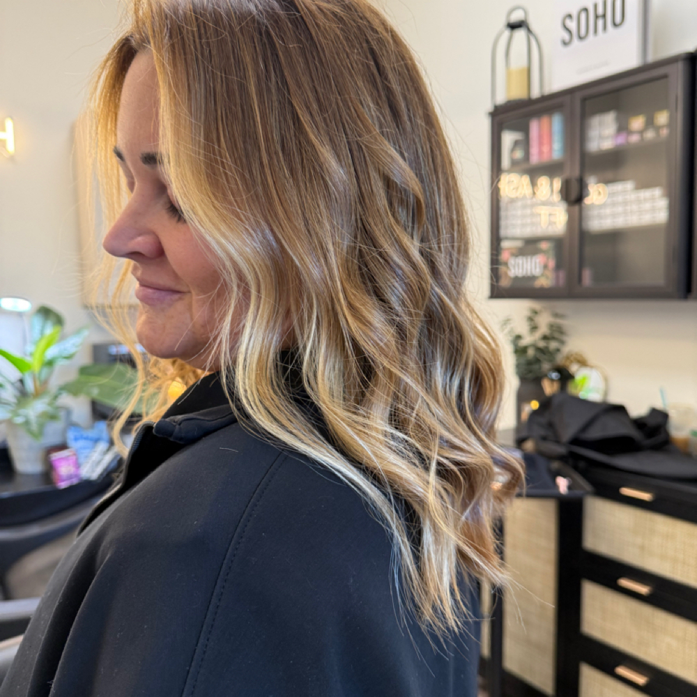 Face Frame Foils at Golden & Ash Loft -Jamie Does My Hair in Coon Rapids, MN