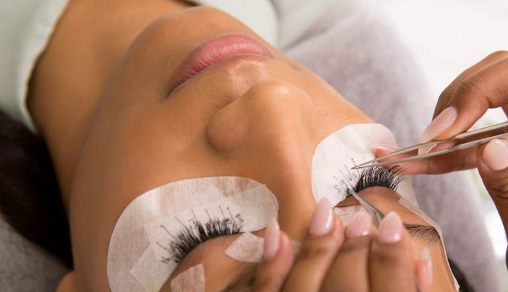 EyeLash Extensions