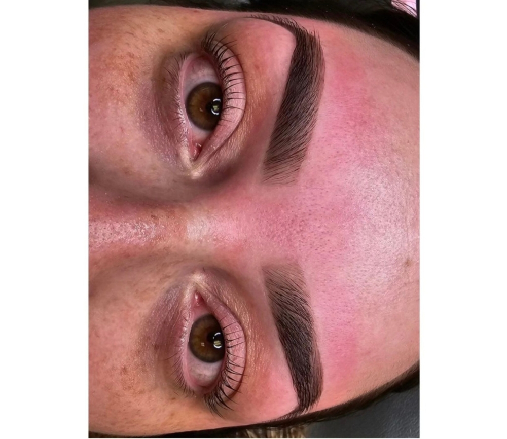 Lash Lift + Tint & Brow Wax