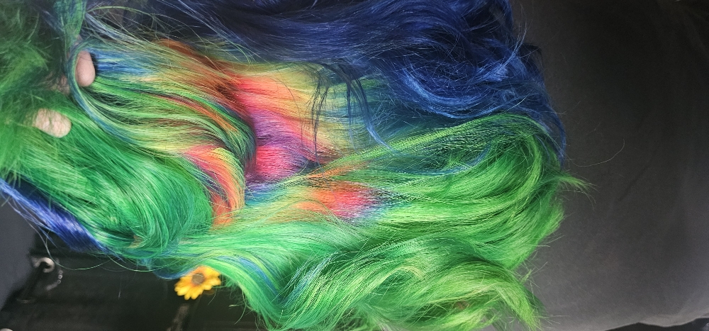On Scalp Bleach Root Retouch