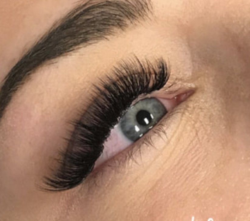 Full Set Volume Lashes