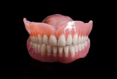 Cosmetic Dentures at BG Cosmetic in Inglewood, CA