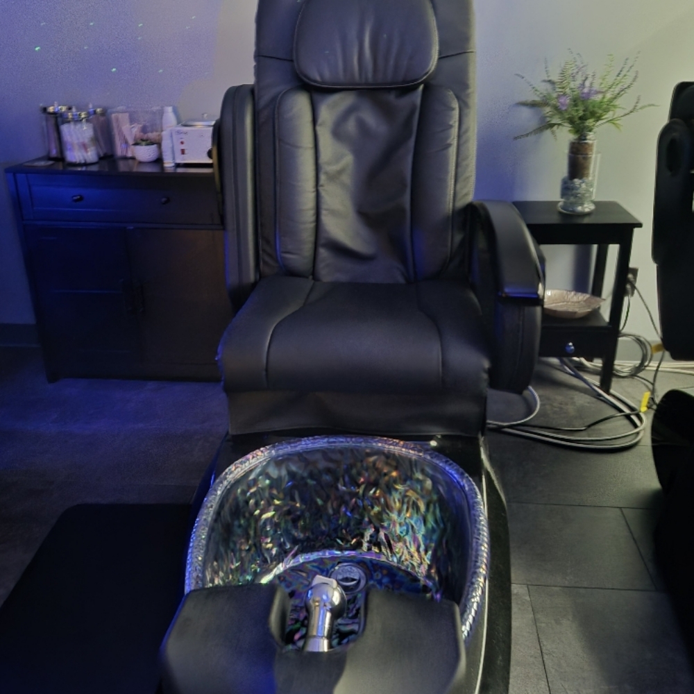 Foot Soak Only at House of Sage Salon & Suites in Saginaw, MI