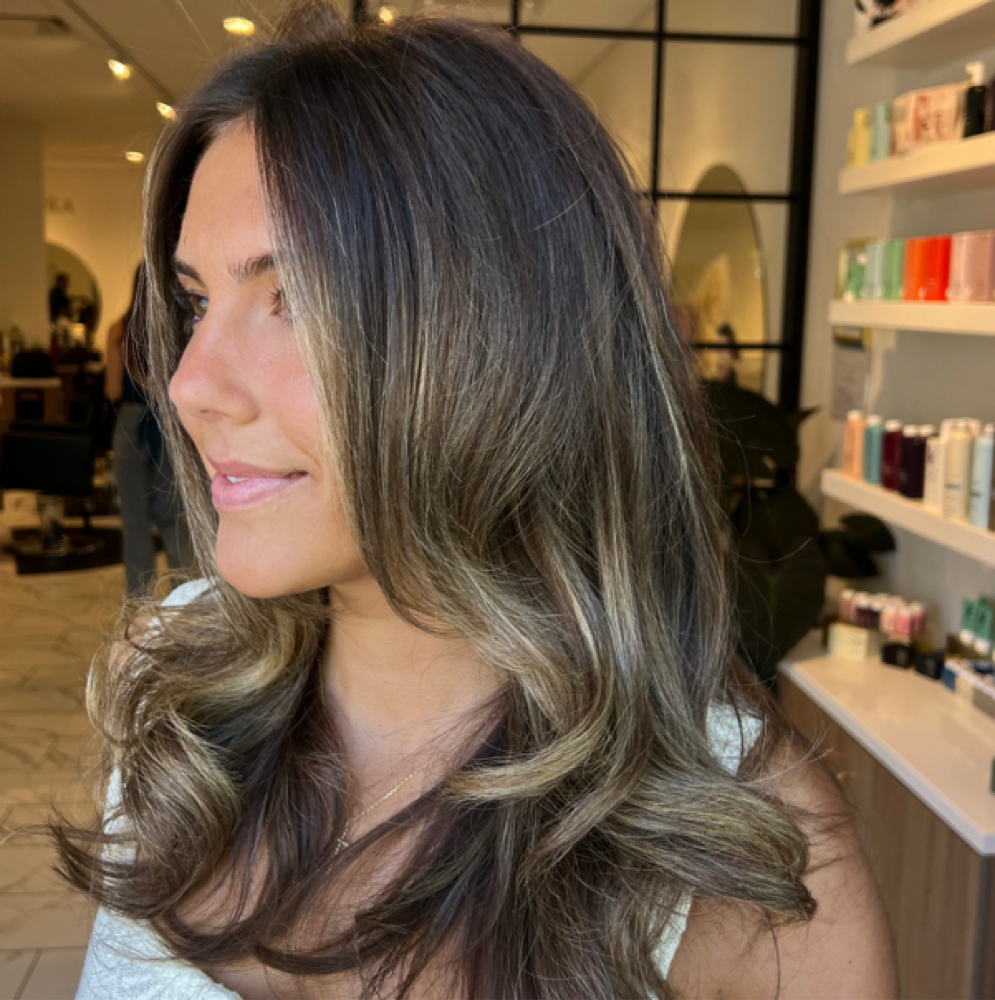 Pura Luxe at Stephanie Harrison  Aurora Salon in Westlake Village, CA