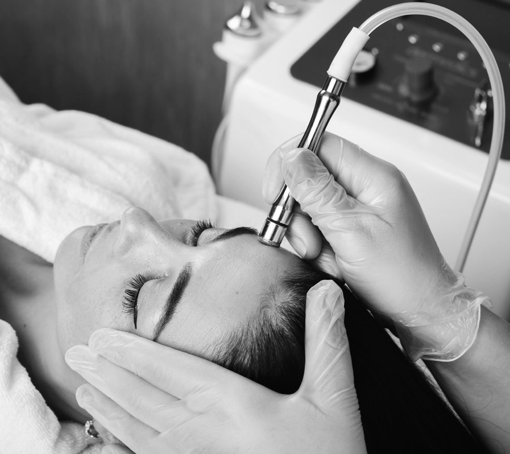 AE DIAMOND DERMABRASION FACIAL