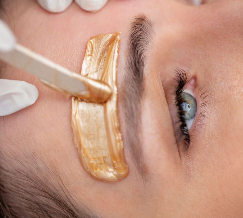 Brow Wax at Tae’s Esthétique Lounge in Jacksonville NC, NC