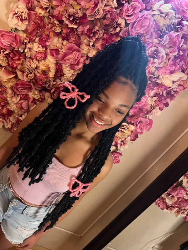Soft Locs/Butterfly Locs at DEE3 STYLEZ in Milwaukee, WI
