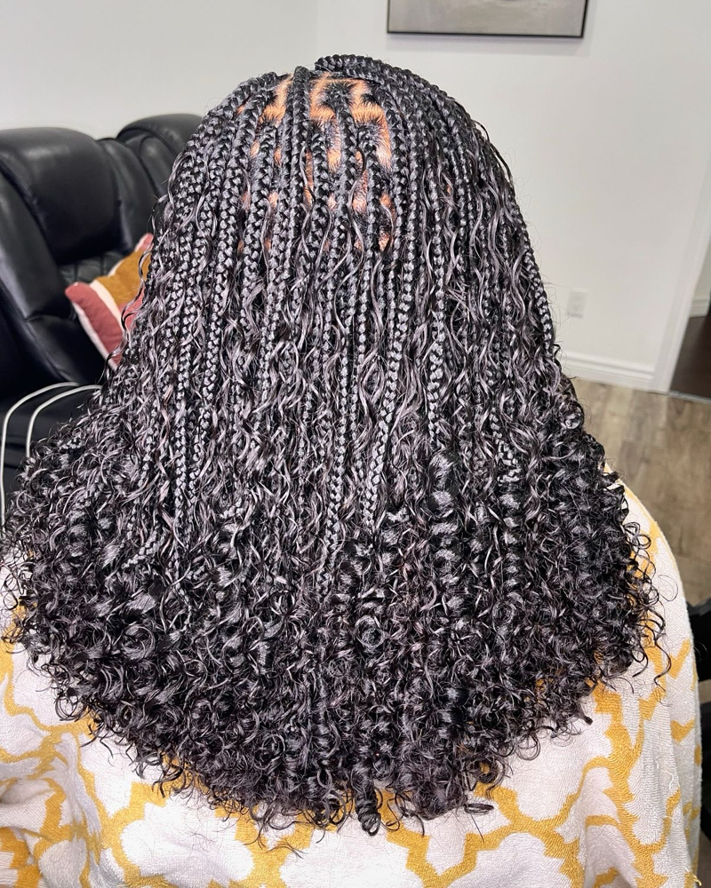 BOHO KNOTLESS BRAIDS SMALL MIDBACK