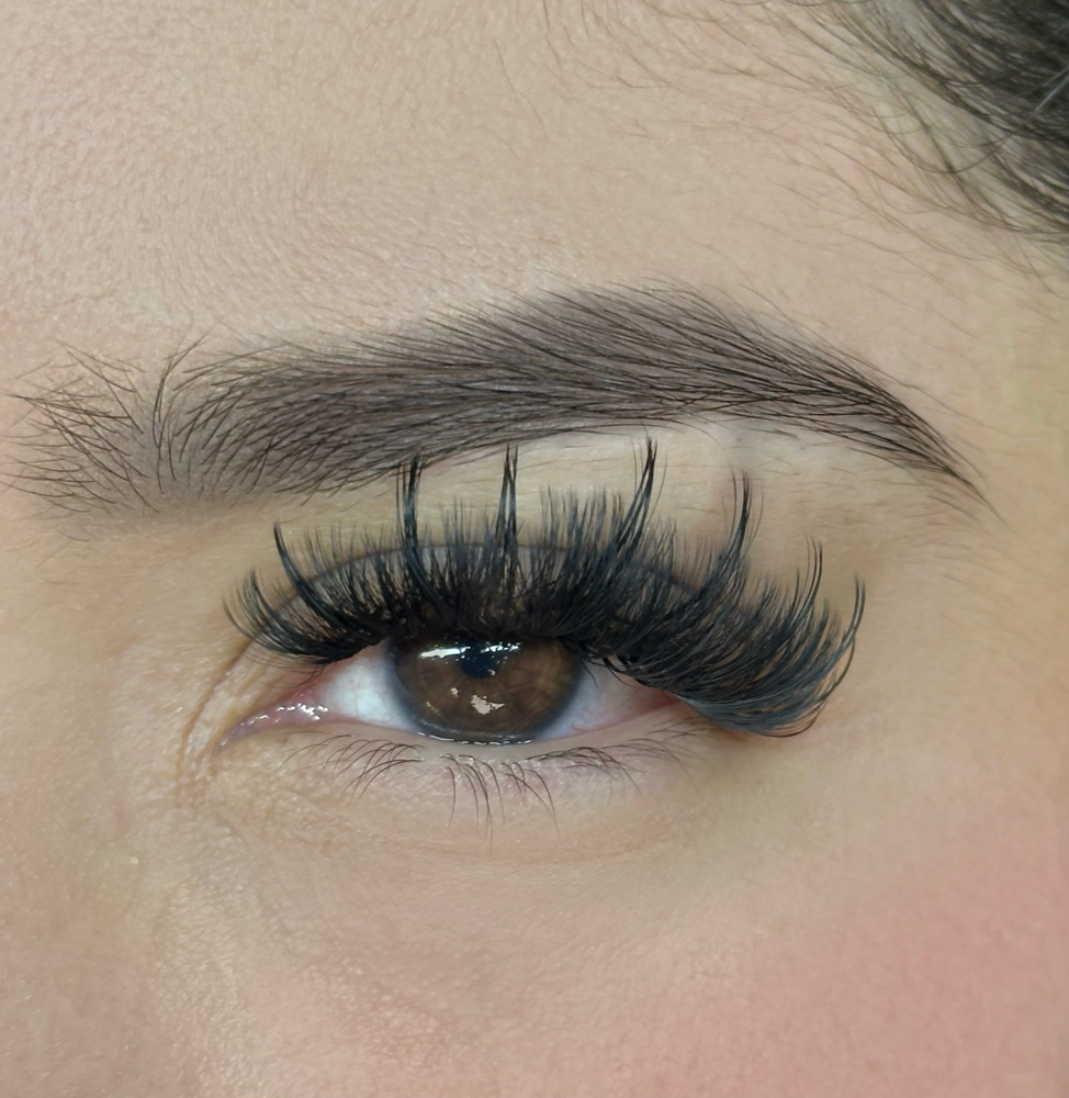 STRIP SET FILL at Lashes and Gallery in Crystal Lake, IL