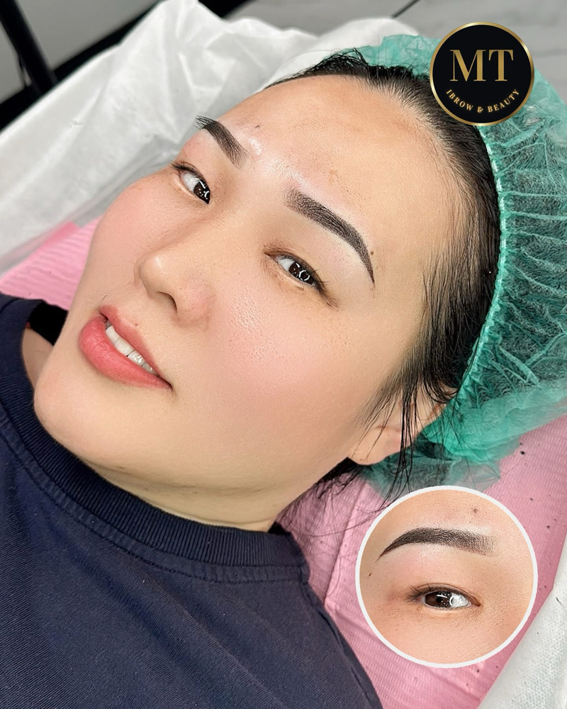 Ombre brows