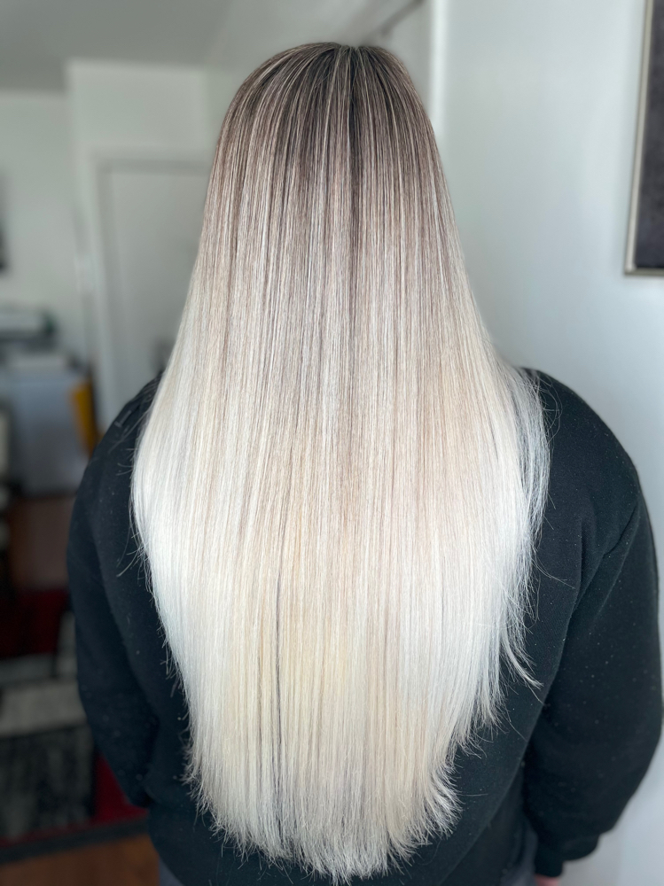 HIGH BLONDE BALAYAGE