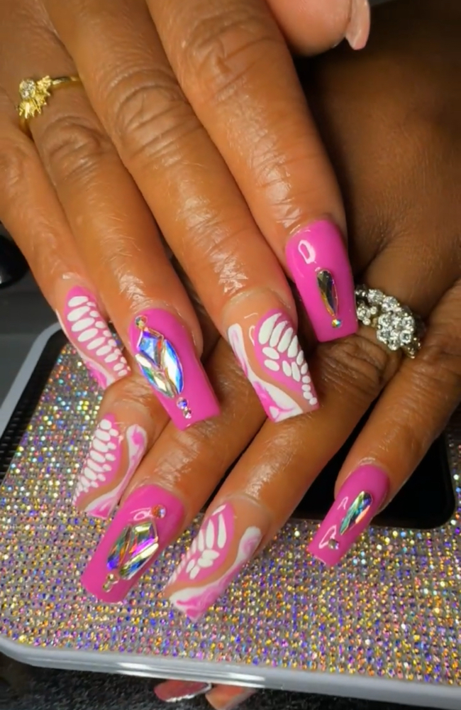 Medium Freestyle – Luxury Fill at Nail’sByAivrev in Fort Wayne, IN