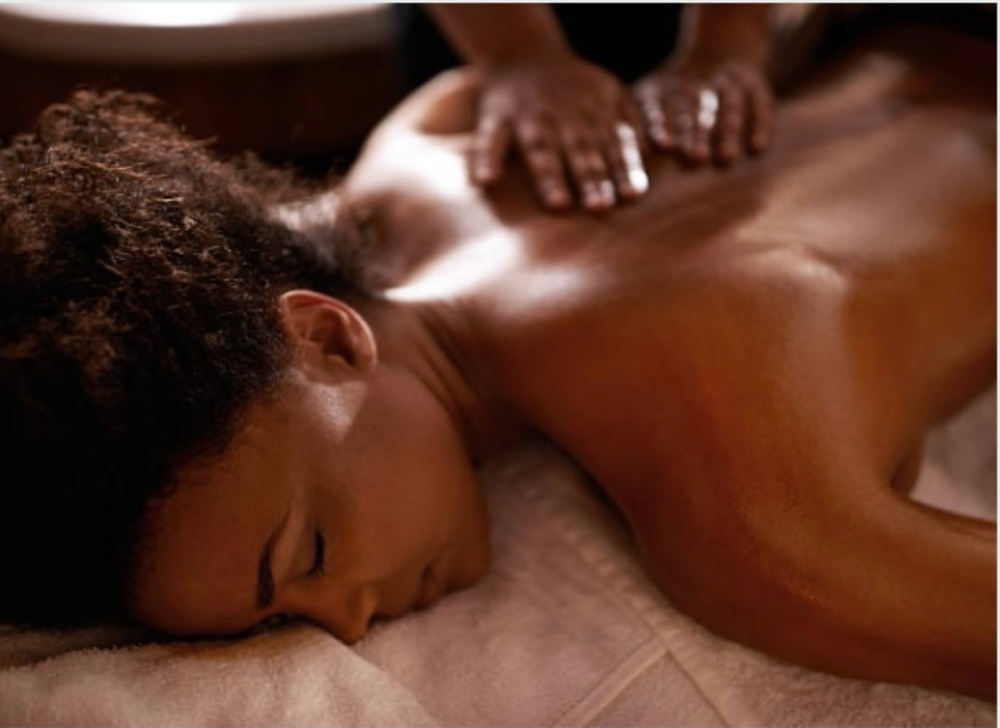 Sacred Massage + Custom Aromatherap