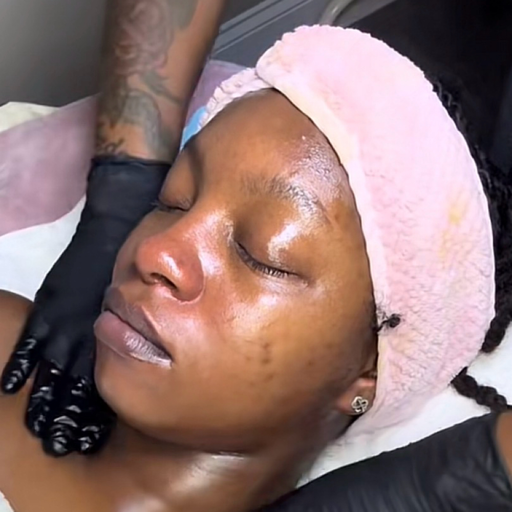 🖤 Porefection Facial at Deasia Brewer in Chattanooga, TN