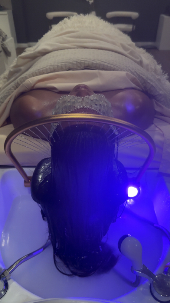 Nourish & Hydrate Scalp Facial