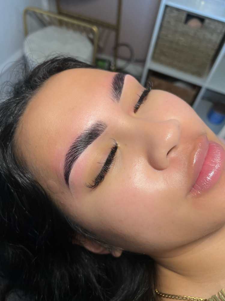 HAPPY BROWS 🤍