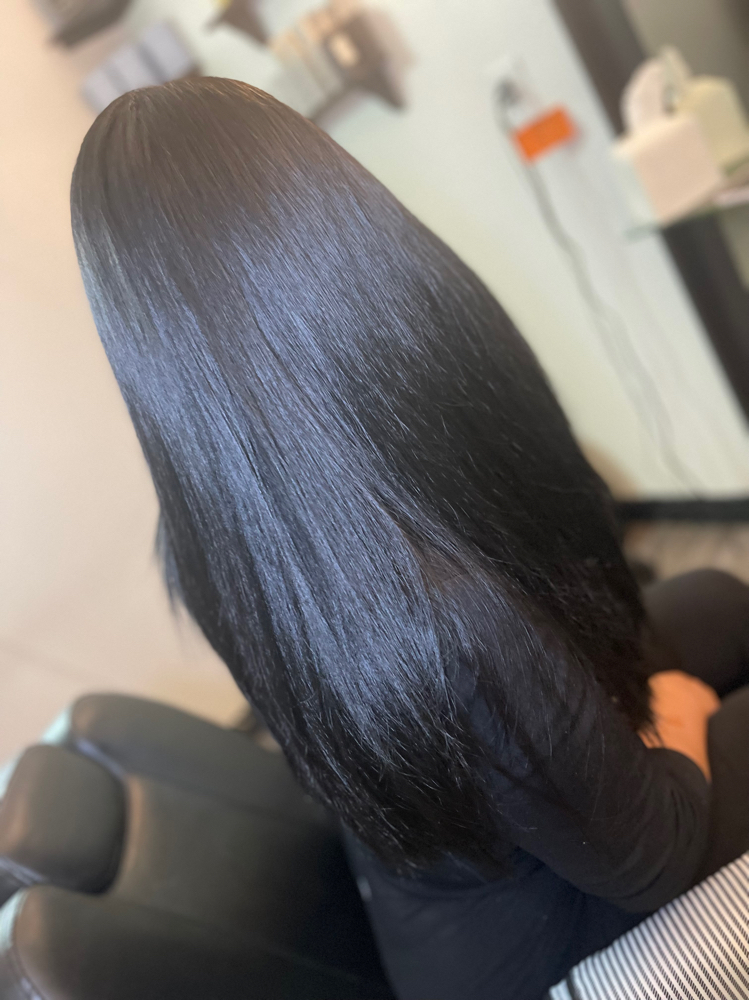 Haircut & Blowdry