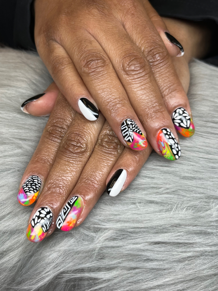 Abstract Nail Art