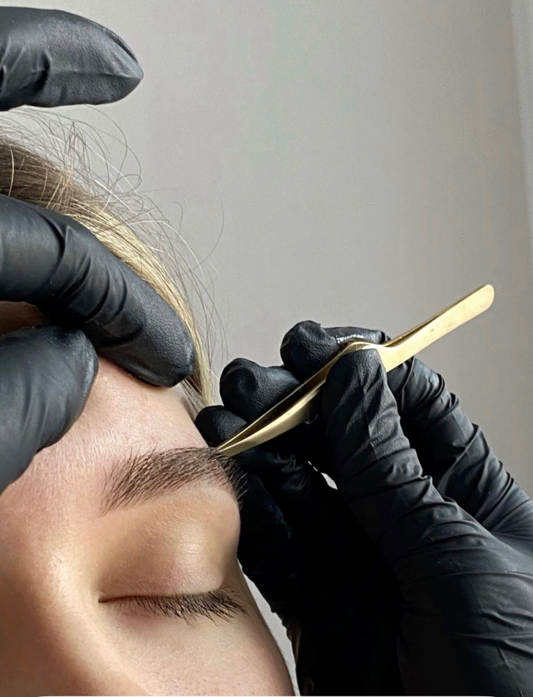 Glos Basic Brow Clean Up (No Shape)