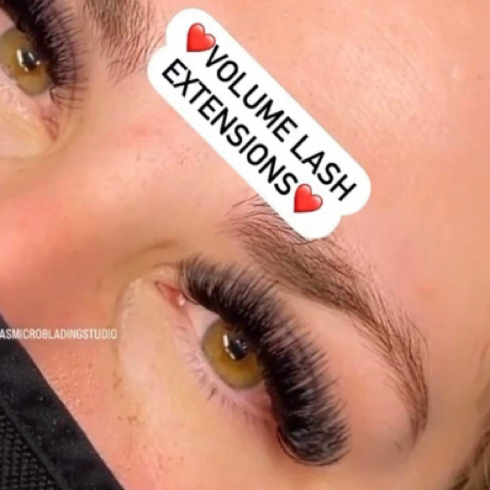 Lash Extension Full Set at Bella’s Studio in Palm Desert, CA
