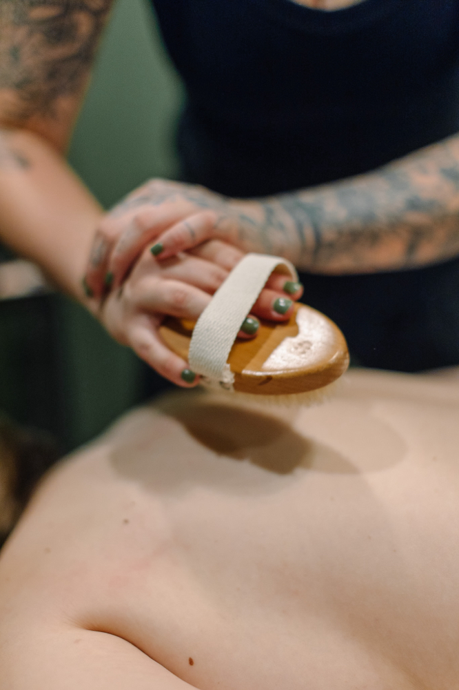 Dry Brushing Body Treatment