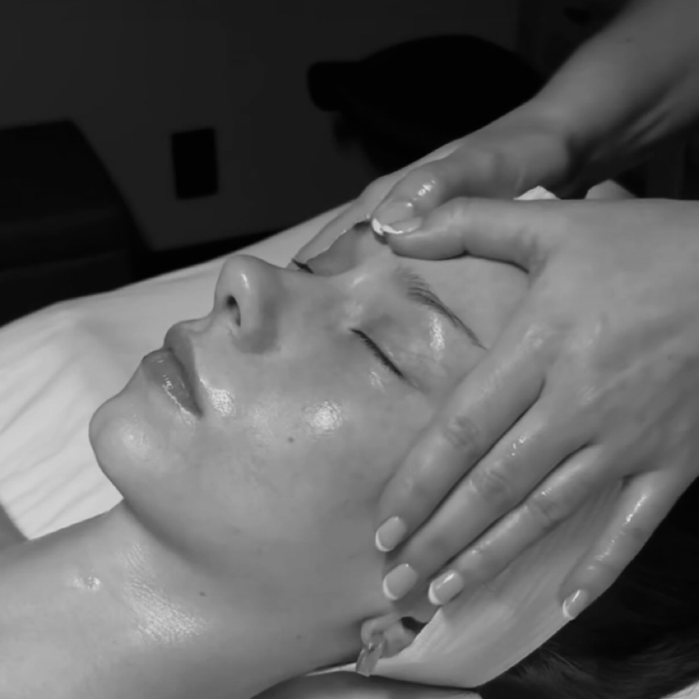 Custom Facial at Esthetics by Caroline in Syracuse, IN