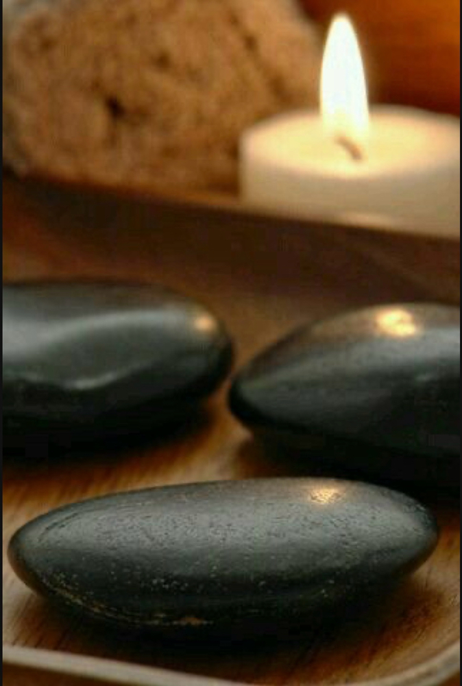 90 Minute Hot Stone Massage