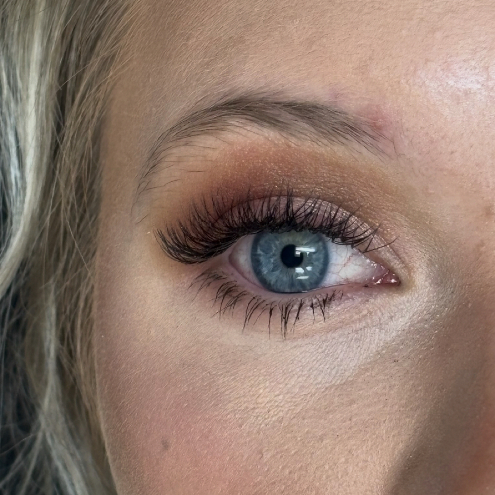 Lash Extentions Full Set at Western Glam in Gillette, WY