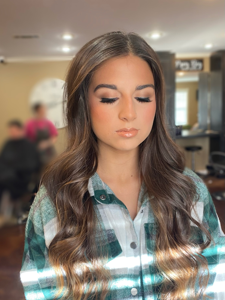 MAKEUP SESSION