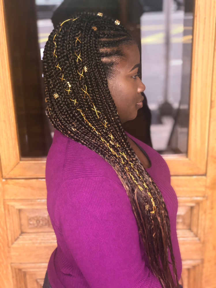 Cornrows with knotless Box Braids (Large)