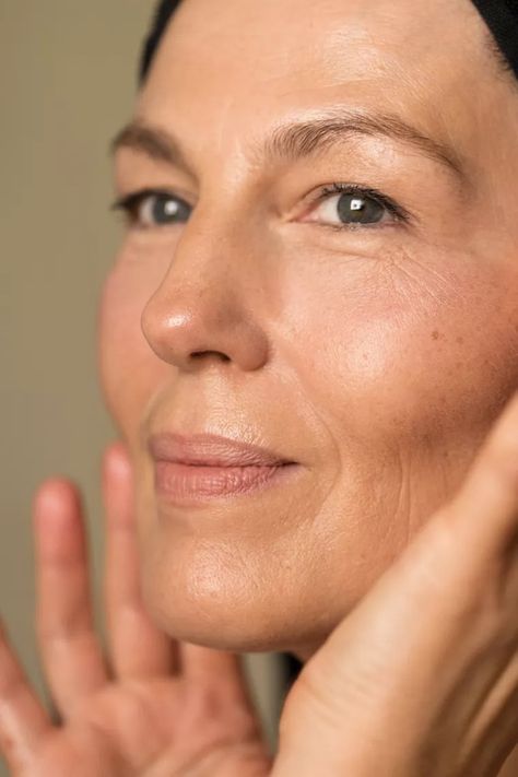 Deluxe Anti-Aging Facial