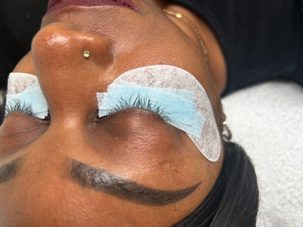 Semi Permanent Lash Removal