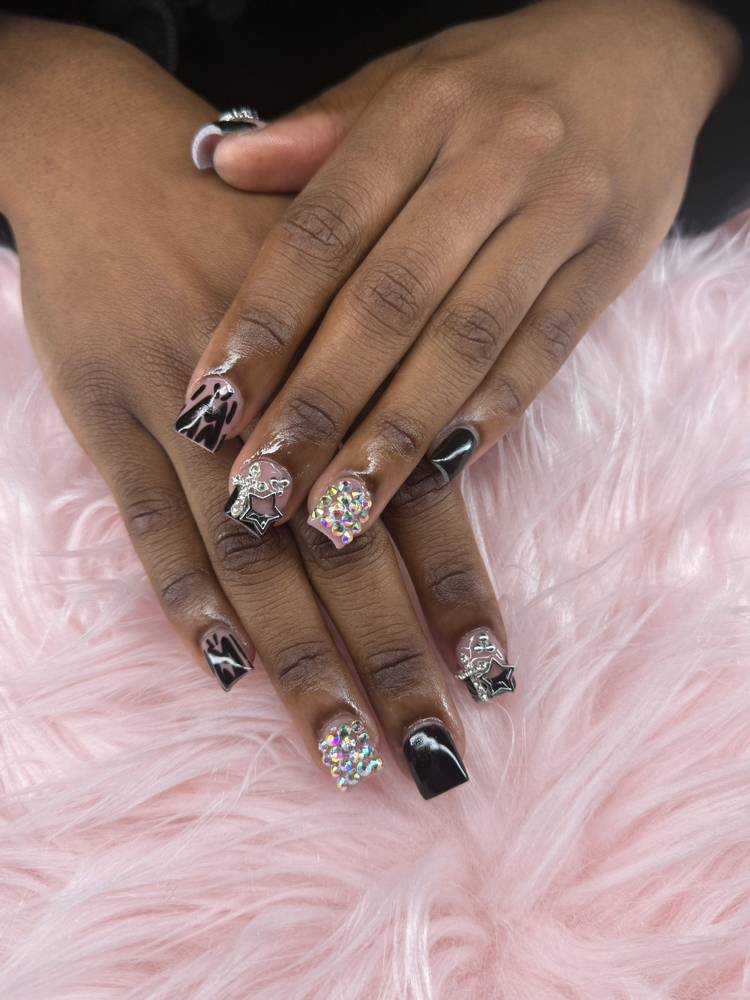 ✨Freestyle Nails Short✨