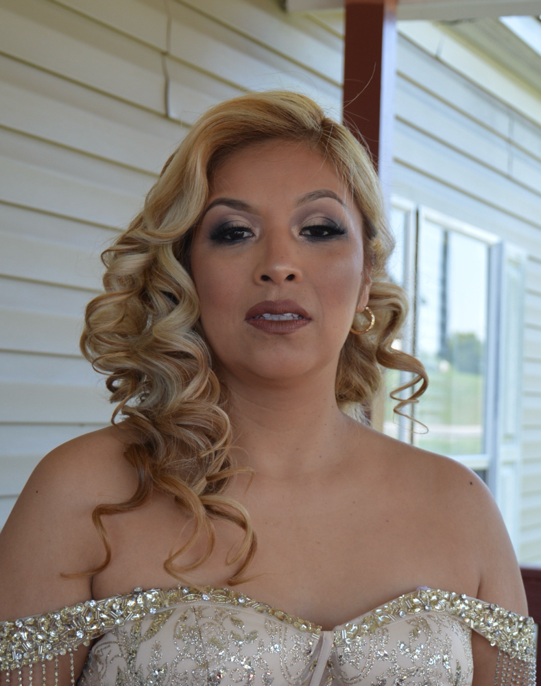 SMOKEY EYE AND UPDO