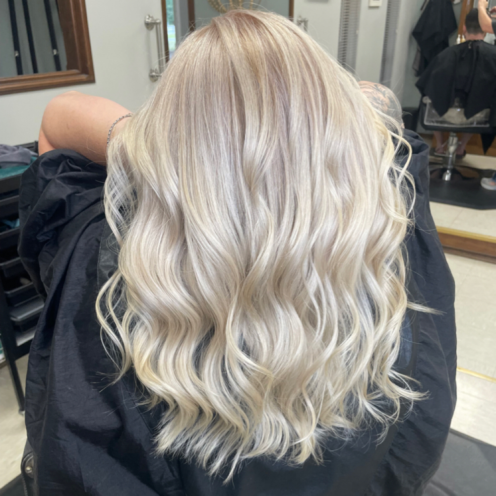 Shampoo & Style at Hair by Natalie White in Malvern, AR