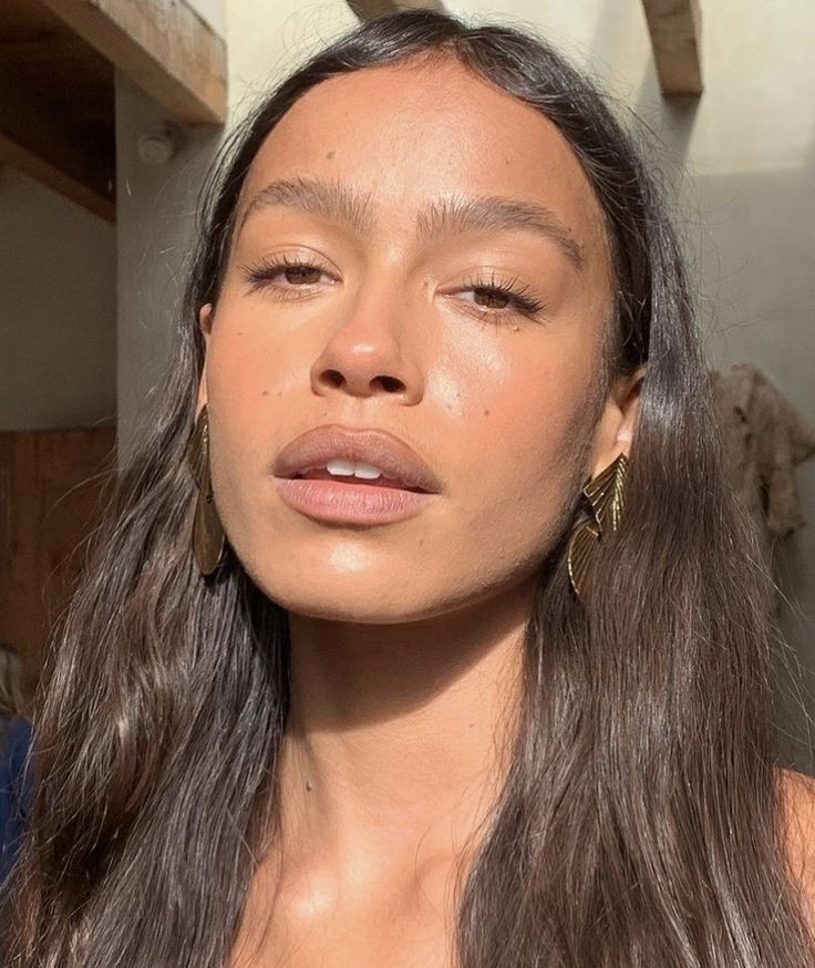 Very Natural Glam