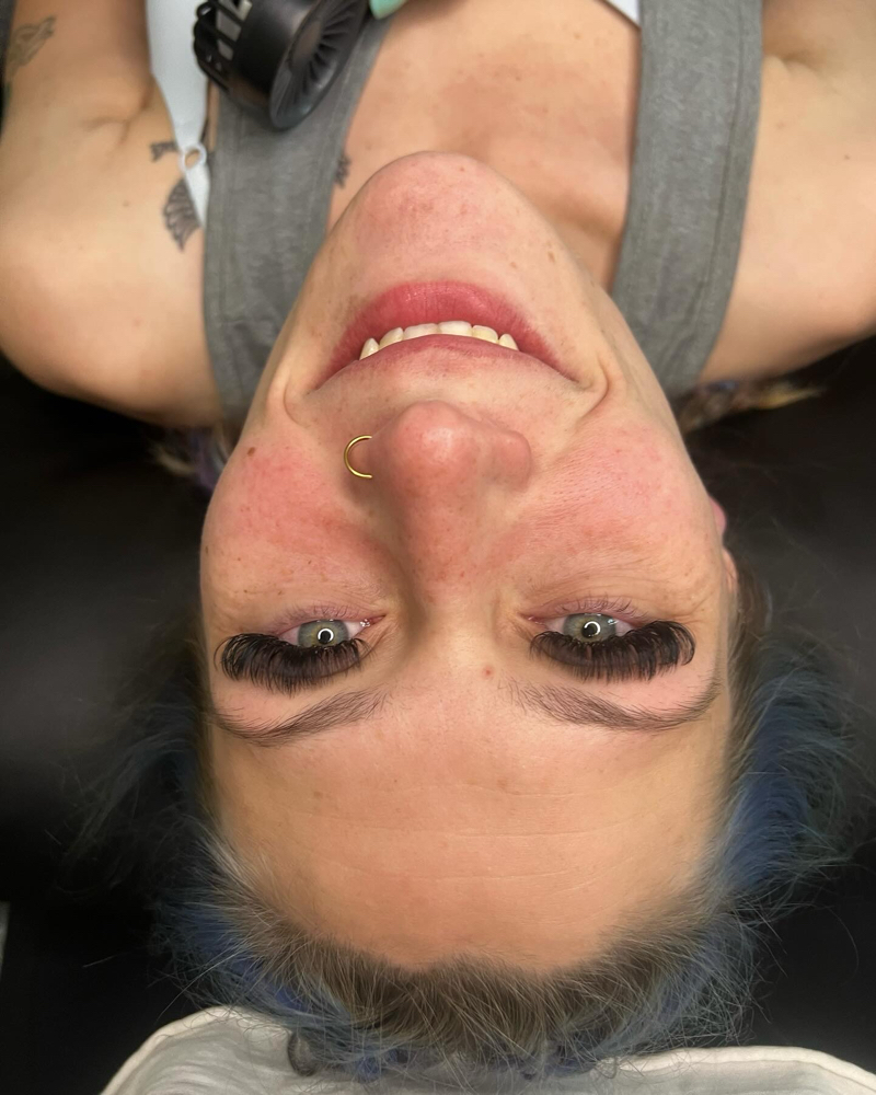 Mega Volume Lash Extensions