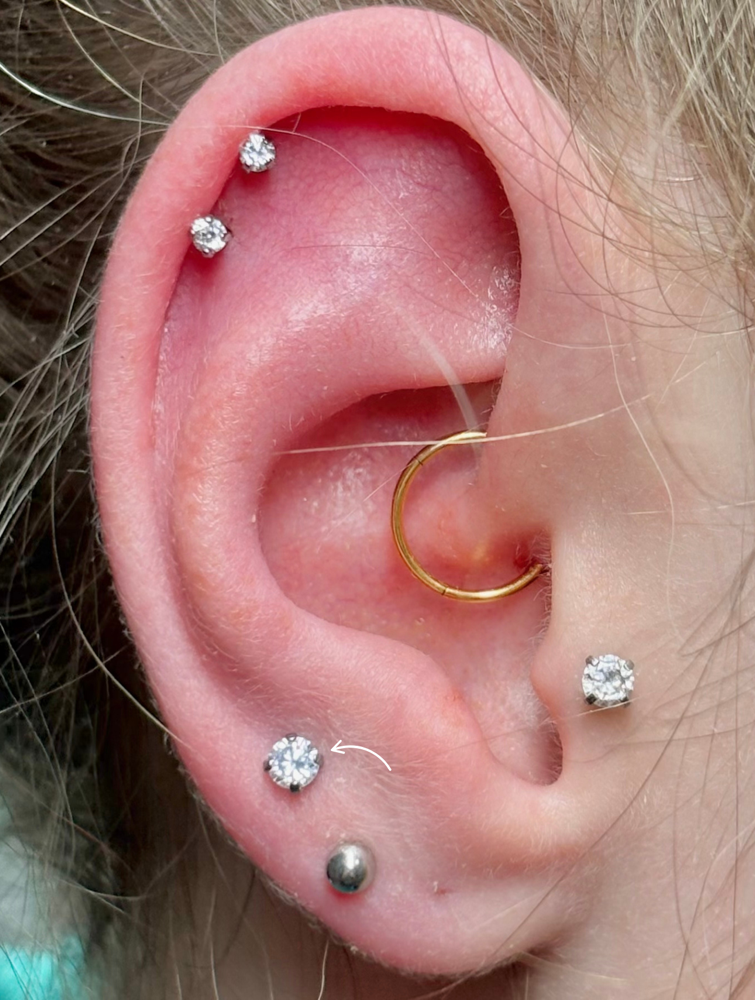 Lobes Combined at Retro Glow Beauty Co in Enumclaw, WA