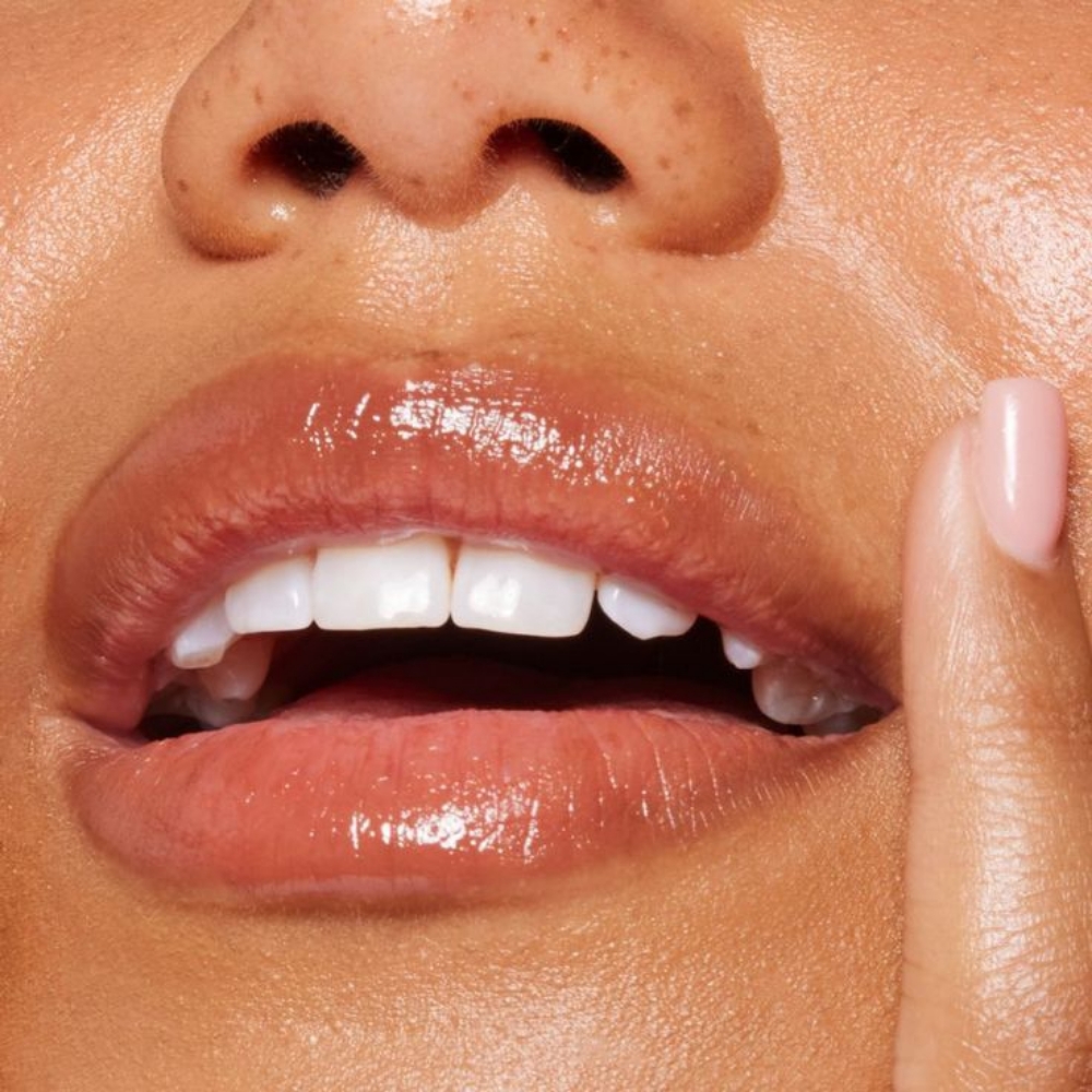 Lip Wax at Kelli Chen BLONDE BROW Specialist Richmond Ky in Richmond, KY