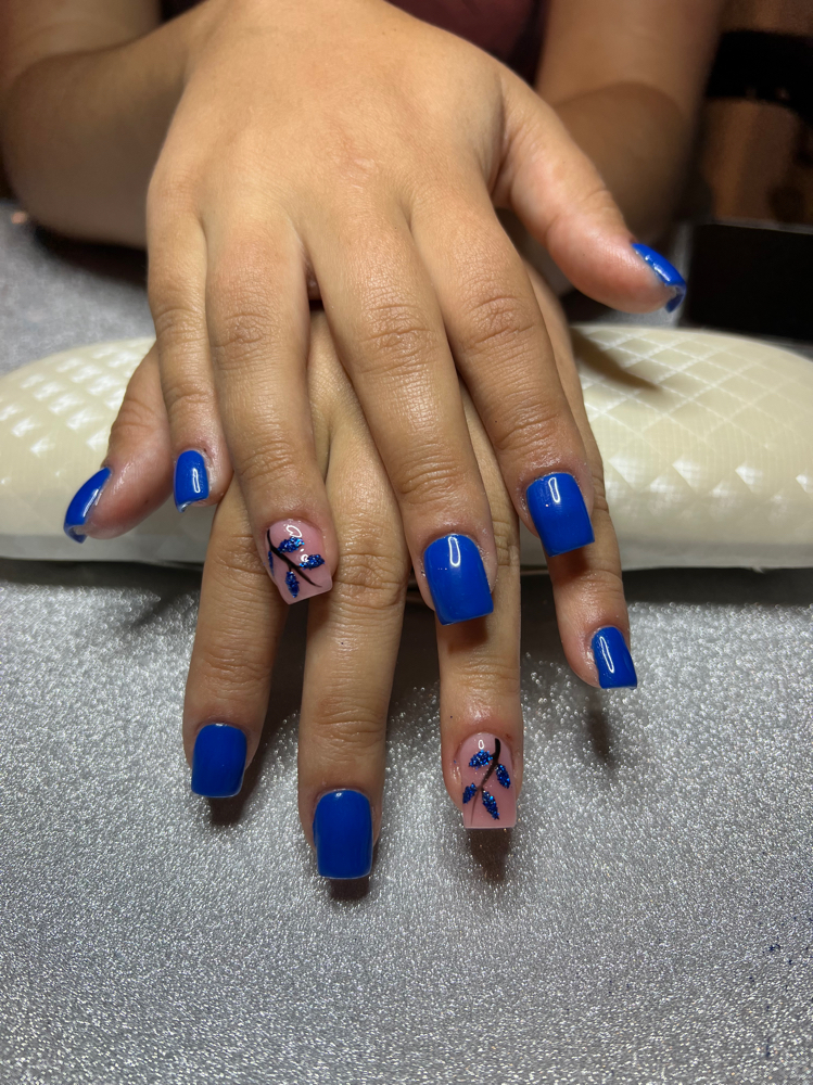 Full Set Acrylic (Short To Medium Length)