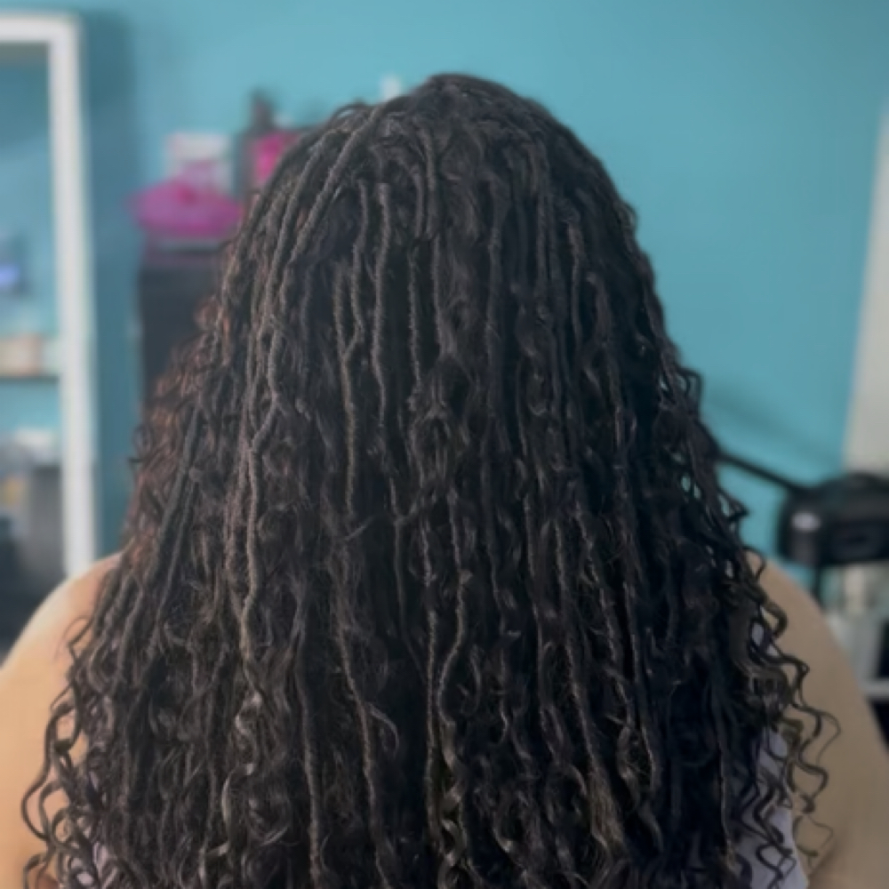 Crochet Install at GlamSus LLC in Naperville, IL