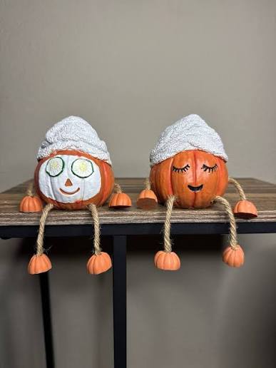 Pumpkin & Prosecco Bestie Day