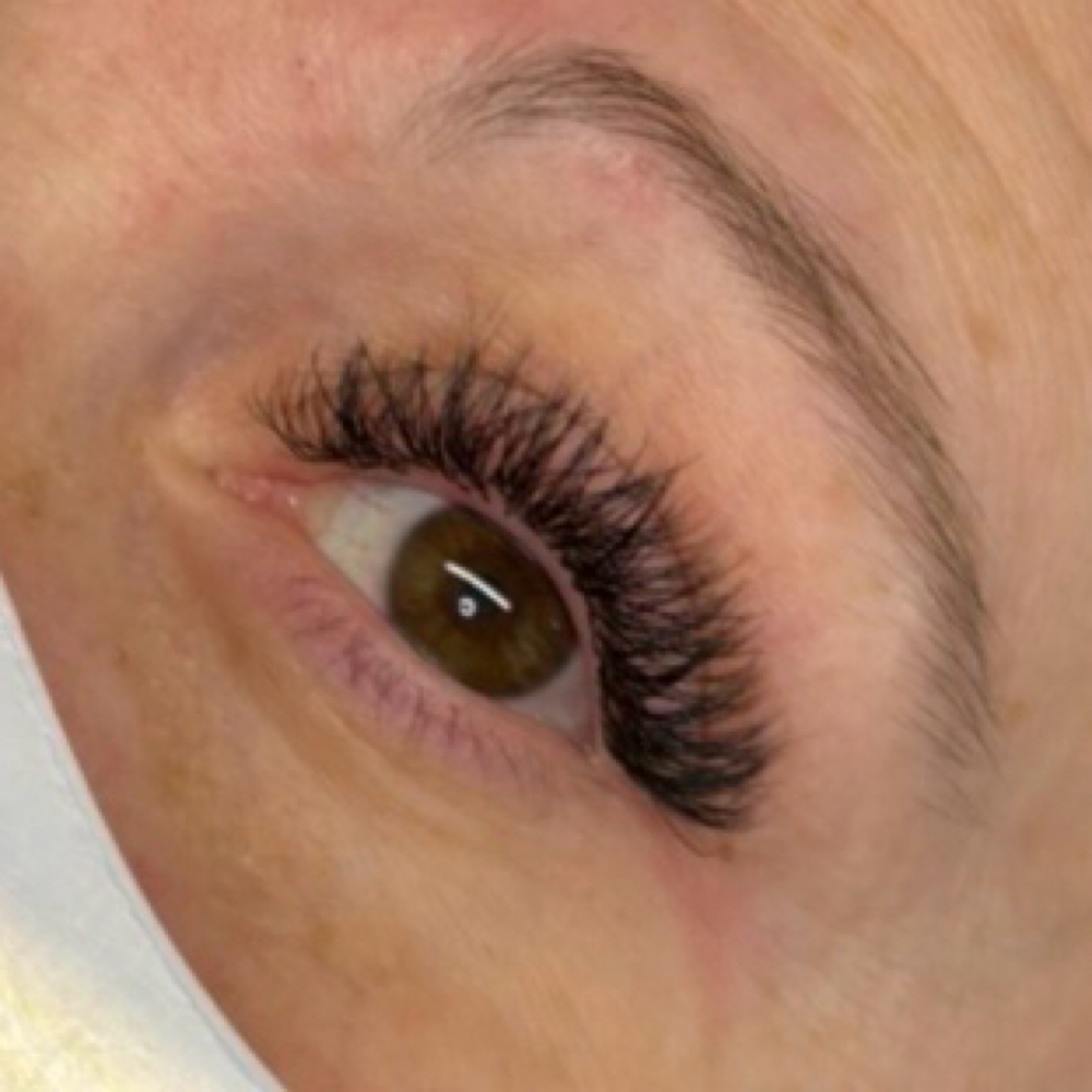 Hybrid Full Set at Wild + Chic Co. in Saint Clarsville, OH