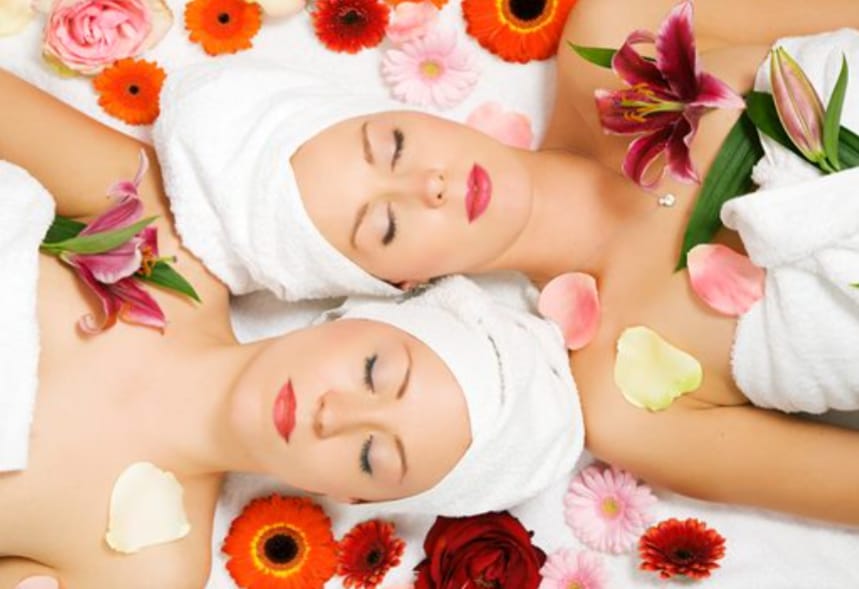 Mother And Child Escape Massage