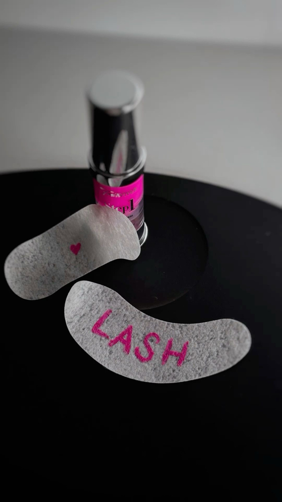 Strip Lash Application