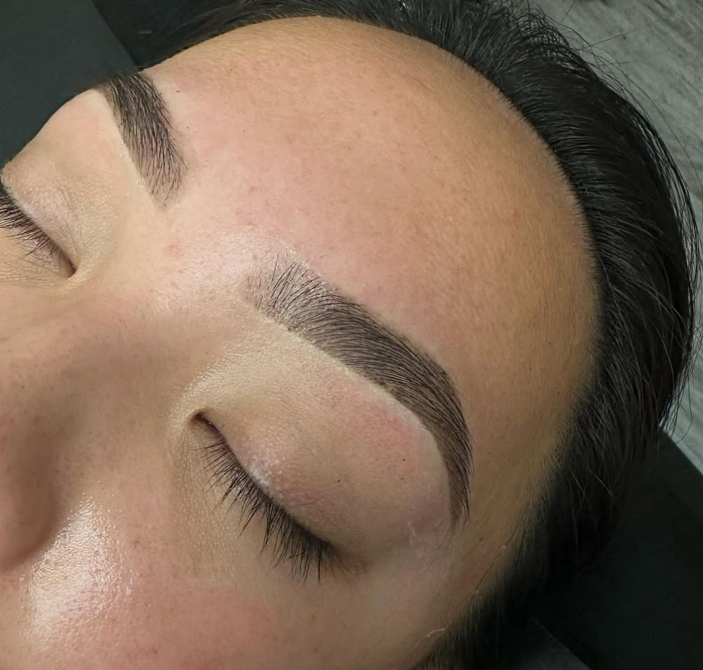 Eyebrow Tinting