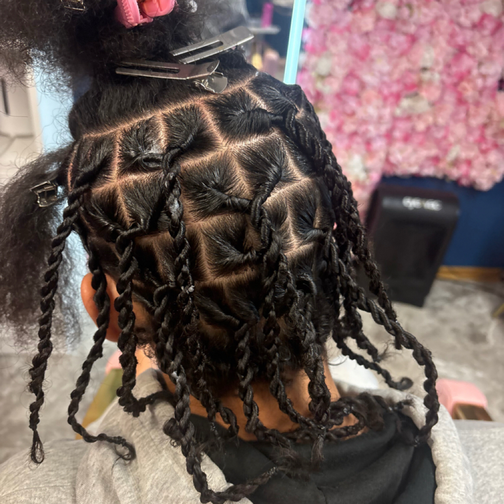 starter loc / reconstuction /wick at Empressive Image Beauty Studio in North Port, FL
