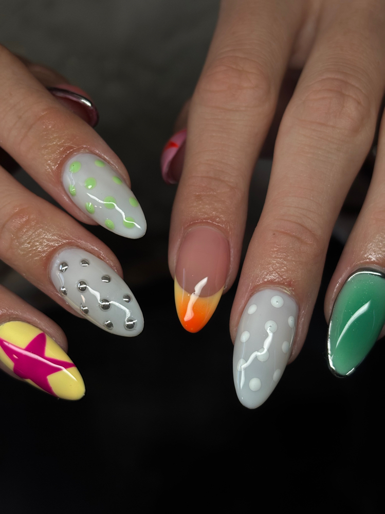 Gelx Nails w/ Intermediate Nail Art